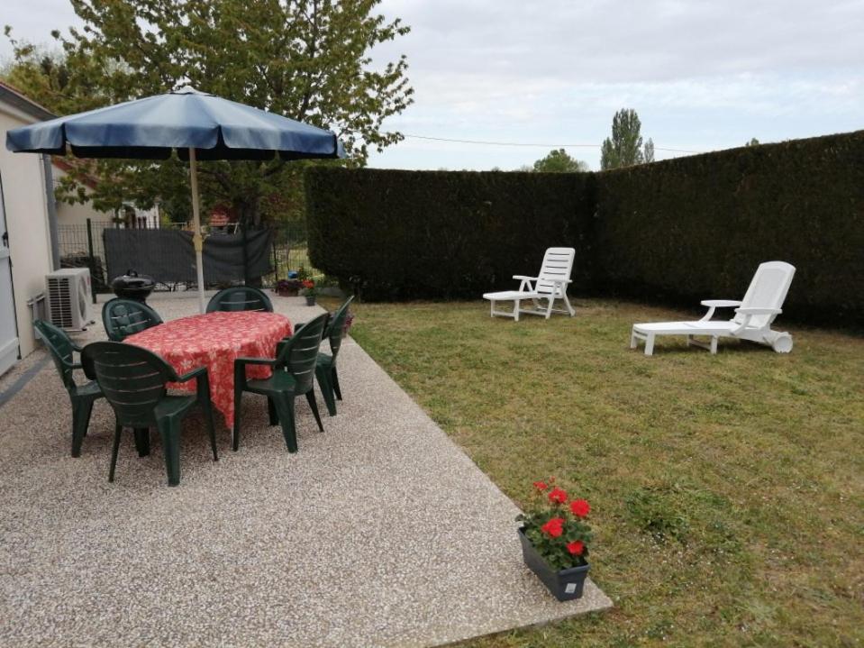Maison Independante Lailly-en-Val ภายนอก รูปภาพ